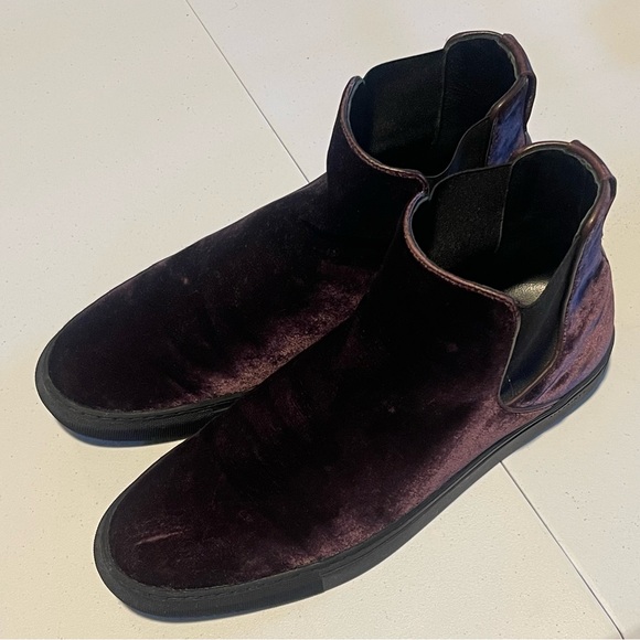 All Saints velvet chelsea boots mens size 44 US 11 pre-owned condition with flaw